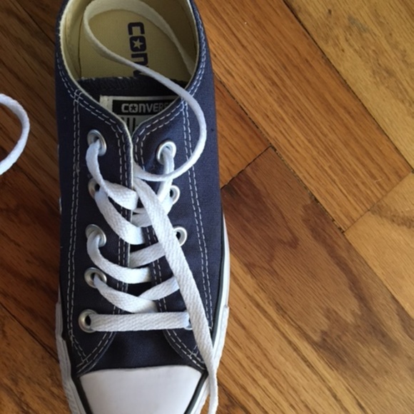 NWOT Converse Chuck Taylor sneakers - Navy W Sz 6 - M Sz 4 - Picture 3 of 10